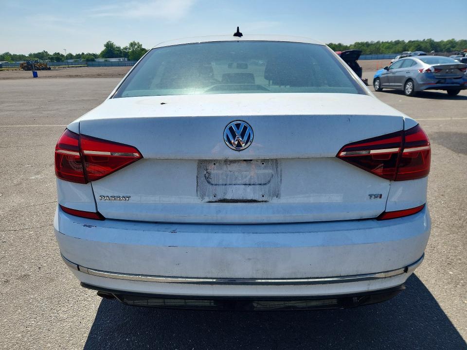 Aukcja sprzedaży 2018 Volkswagen Passat, vin: 1VWAA7A3XJC032423, numer aukcji: 61698596