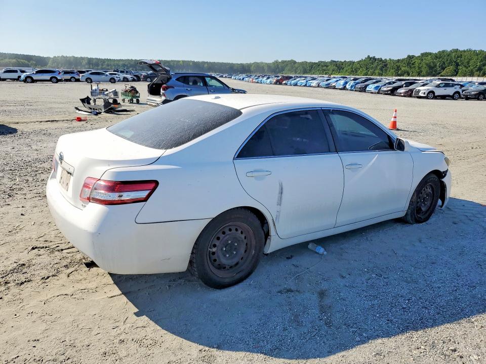 60919216 :رقم المزاد ، 4T1BF3EK9AU560379 vin ، 2010 Toyota Camry مزاد بيع