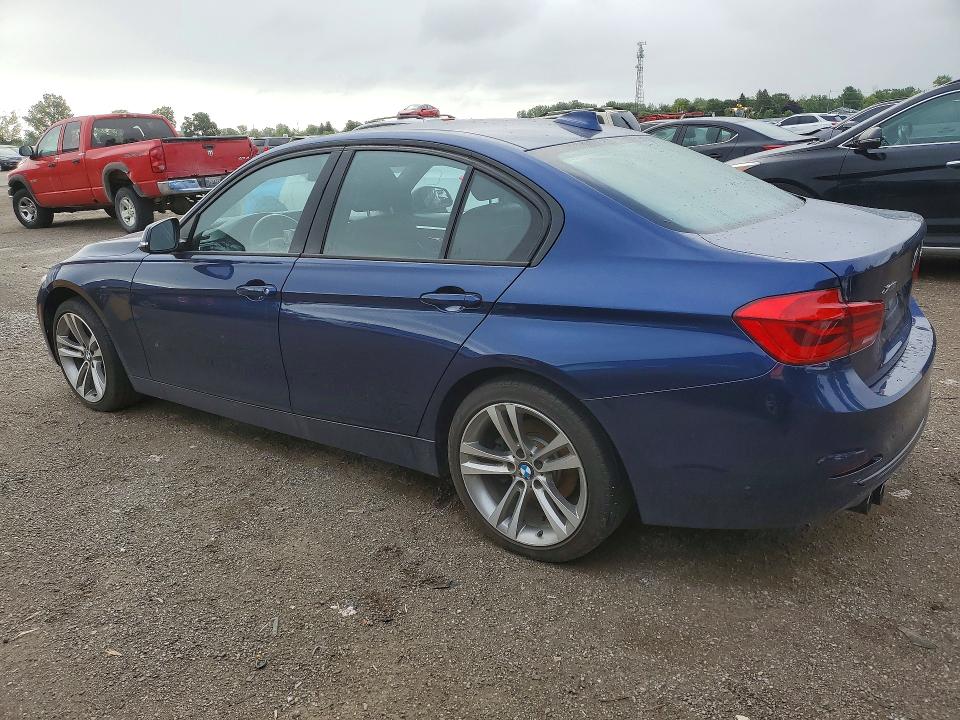 61898836 :رقم المزاد ، WBA8D9C51JEM31399 vin ، 2018 Bmw 330 مزاد بيع