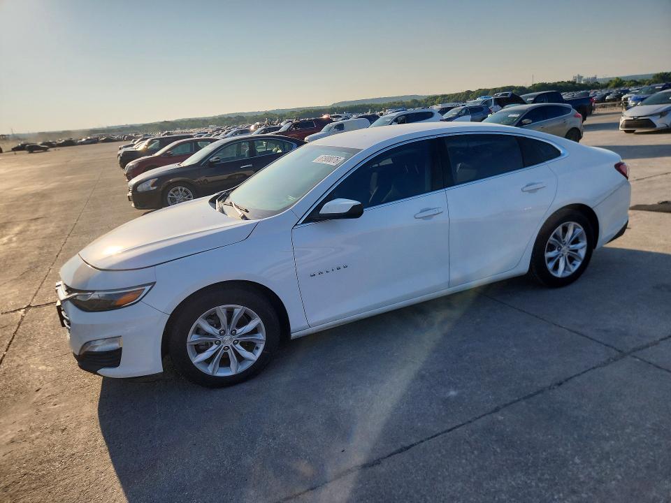 61988076 :رقم المزاد ، 1G1ZD5STXNF200932 vin ، 2022 Chevrolet Malibu مزاد بيع