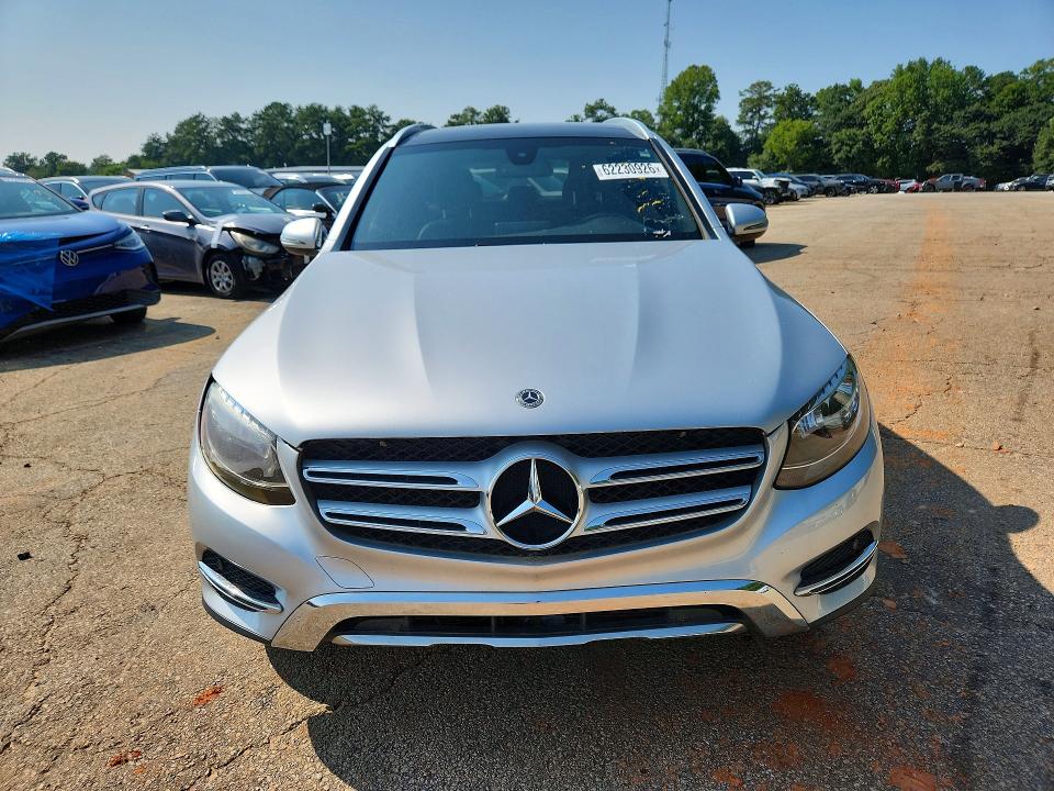 62230926 :رقم المزاد ، WDC0G4JB0HV008563 vin ، 2017 Mercedes-benz Glc مزاد بيع