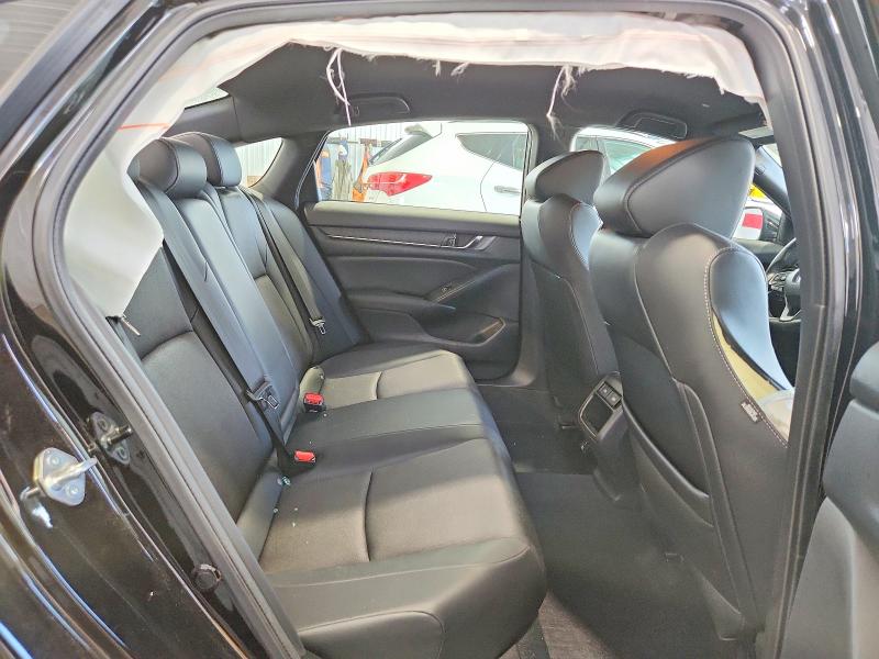 Продажа на аукционе авто 2022 Honda Accord, vin: 1HGCV1F37NA103229, номер лота: 62714916