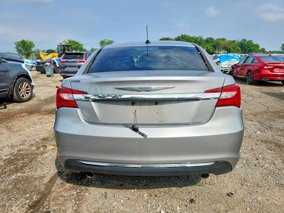 59274366 :رقم المزاد ، 1C3CCBCG8DN553484 vin ، 2013 Chrysler 200 مزاد بيع