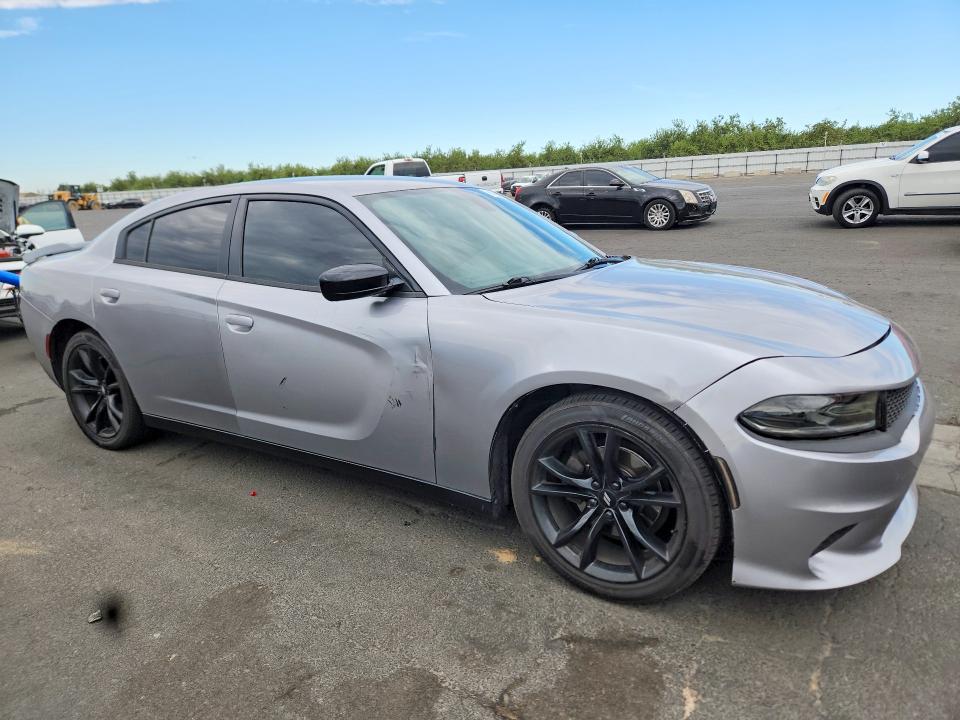 61949716 :رقم المزاد ، 2C3CDXBGXJH163910 vin ، 2018 Dodge Charger مزاد بيع