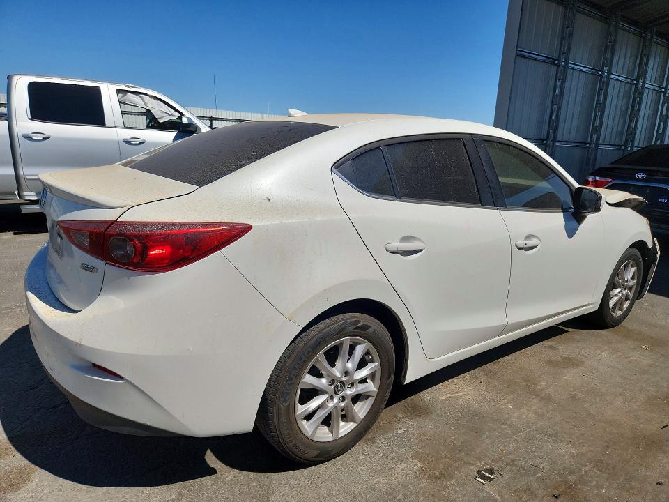 2016 Mazda 3 მანქანა იყიდება აუქციონზე, vin: JM1BM1W77G1300632, აუქციონის ნომერი: 63599336