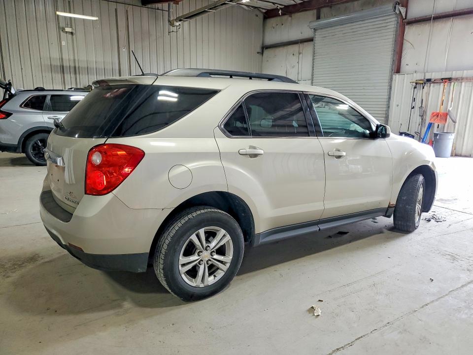 62661976 :رقم المزاد ، 2GNALBEKXF1126260 vin ، 2015 Chevrolet Equinox مزاد بيع