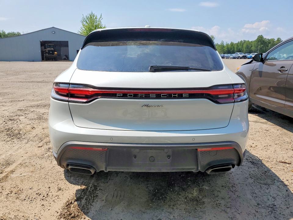 63216386 :رقم المزاد ، WP1AA2A53NLB05708 vin ، 2022 Porsche Macan مزاد بيع