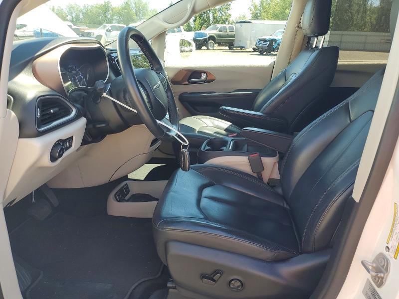 61233876 :رقم المزاد ، 2C4RC1BG1HR816117 vin ، 2017 Chrysler Pacifica مزاد بيع