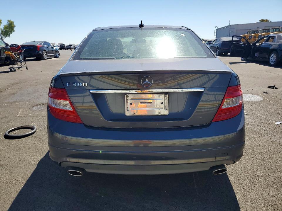60831926 :رقم المزاد ، WDDGF5EB5BR169987 vin ، 2011 Mercedes-benz C مزاد بيع