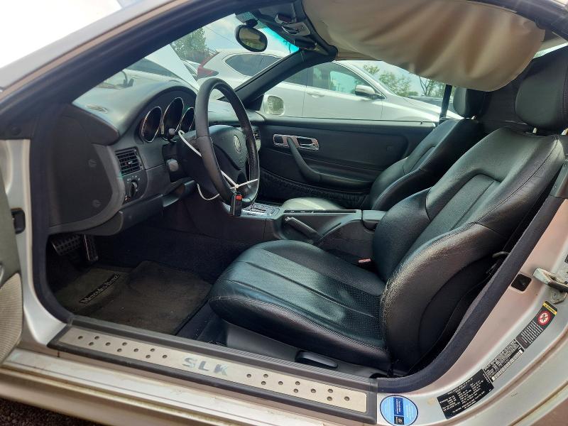 62073666 :رقم المزاد ، WDBKK49F21F176627 vin ، 2001 Mercedes-benz Slk مزاد بيع