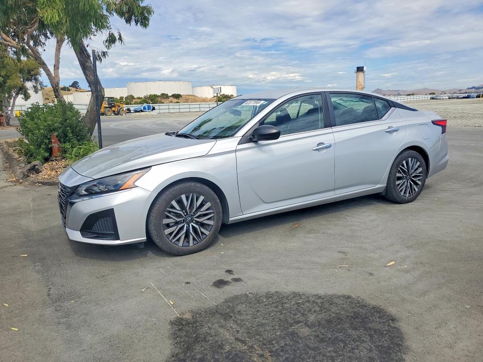 Auction sale of the 2024 Nissan Altima, vin: 1N4BL4DV8RN429230, lot number: 62077996