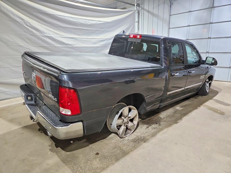 60271496 :رقم المزاد ، 1C6RR7GT0JS198985 vin ، 2018 Ram 1500 مزاد بيع