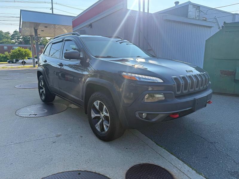 63048616 :رقم المزاد ، 1C4PJMBS6HW500108 vin ، 2017 Jeep Cherokee مزاد بيع