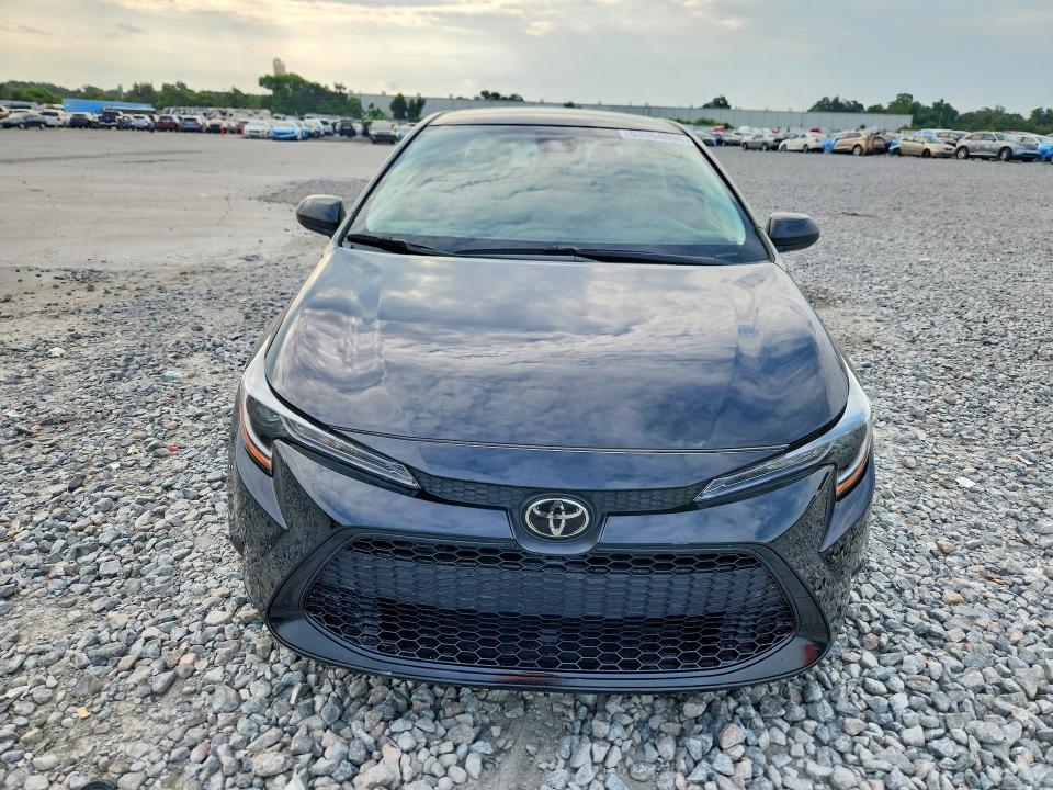 63364896 :رقم المزاد ، JTDEPMAE1NJ207761 vin ، 2022 Toyota Corolla مزاد بيع