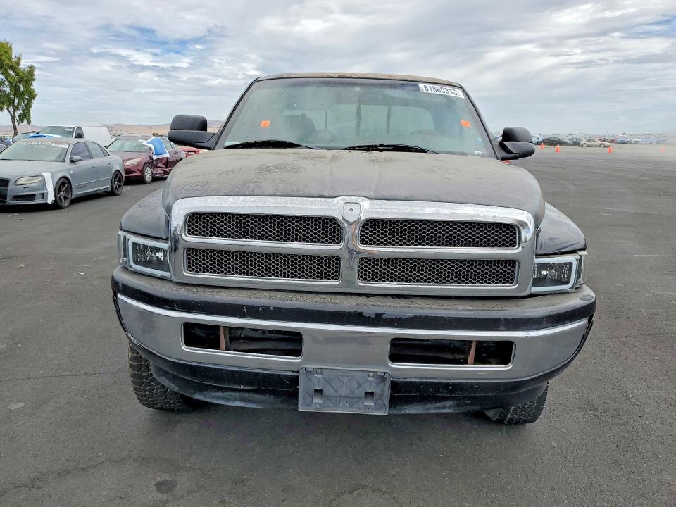 Продажа на аукционе авто 2001 Dodge Ram 1500, vin: 3B7HC13YX1M552394, номер лота: 61880316