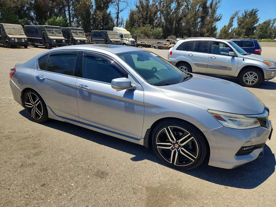 2016 Honda Accord მანქანა იყიდება აუქციონზე, vin: 1HGCR3F90GA026596, აუქციონის ნომერი: 62083926