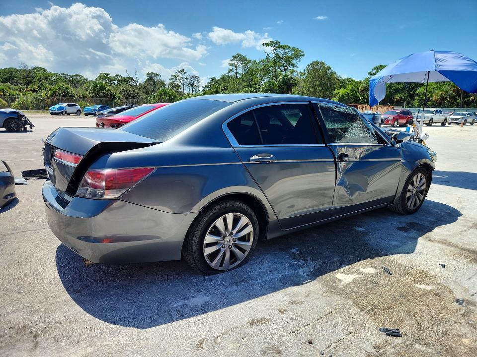 62330076 :رقم المزاد ، 1HGCP2F7XCA029708 vin ، 2012 Honda Accord مزاد بيع