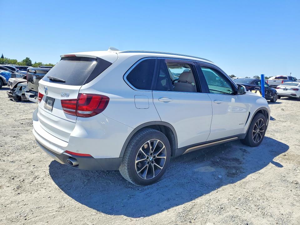 2015 Bmw X5 მანქანა იყიდება აუქციონზე, vin: 5UXKR0C56F0P03678, აუქციონის ნომერი: 61328406