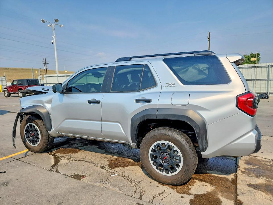 Продажа на аукционе авто 2025 Toyota 4runner, vin: JTEVB5BRXS5007001, номер лота: 59897796