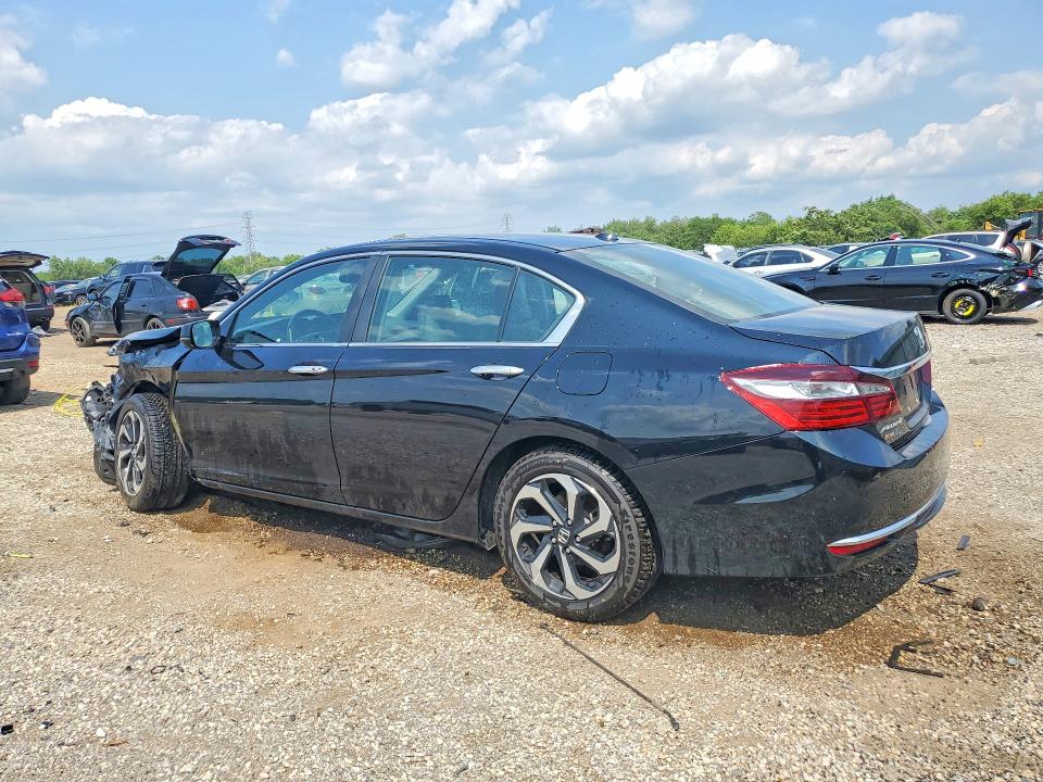 Продажа на аукционе авто 2017 Honda Accord, vin: 1HGCR2F98HA135108, номер лота: 61811806