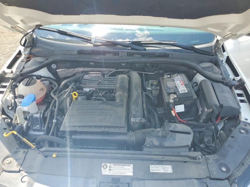 60708766 :رقم المزاد ، 3VW2B7AJ5HM214832 vin ، 2017 Volkswagen Jetta مزاد بيع