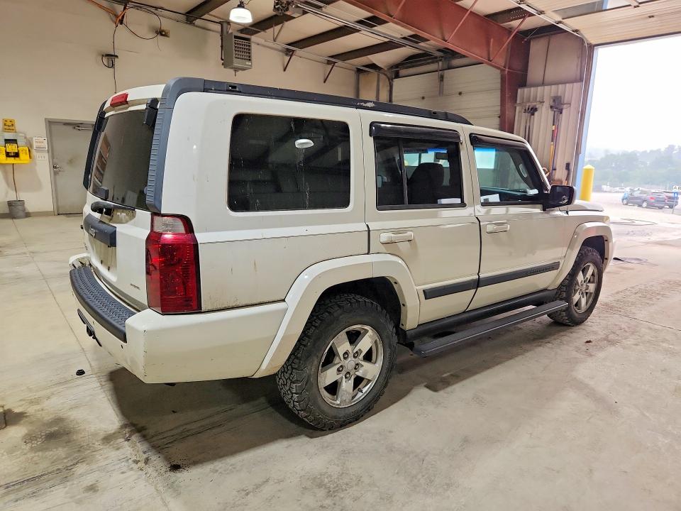 2008 Jeep Commander მანქანა იყიდება აუქციონზე, vin: 1J8HG48K08C242771, აუქციონის ნომერი: 61311686