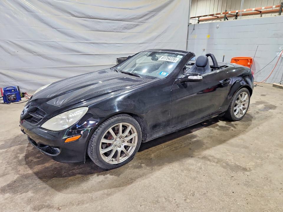 61754226 :رقم المزاد ، WDBWK56F05F034410 vin ، 2005 Mercedes-benz Slk مزاد بيع