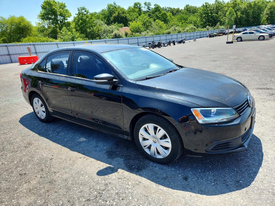 62089686 :رقم المزاد ، 3VWDZ7AJ0BM337353 vin ، 2011 Volkswagen Jetta مزاد بيع