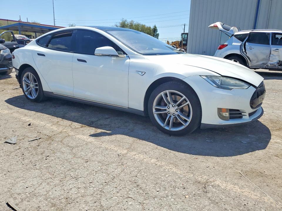 2013 Tesla Model S მანქანა იყიდება აუქციონზე, vin: 5YJSA1CPXDFP10339, აუქციონის ნომერი: 62658606