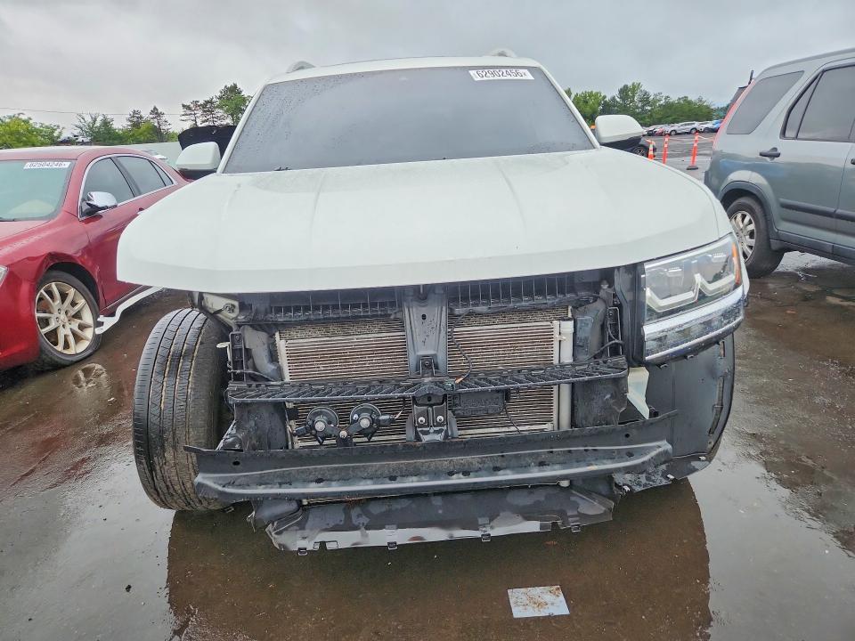 2018 Volkswagen Atlas მანქანა იყიდება აუქციონზე, vin: 1V2RR2CA7JC566944, აუქციონის ნომერი: 62902456
