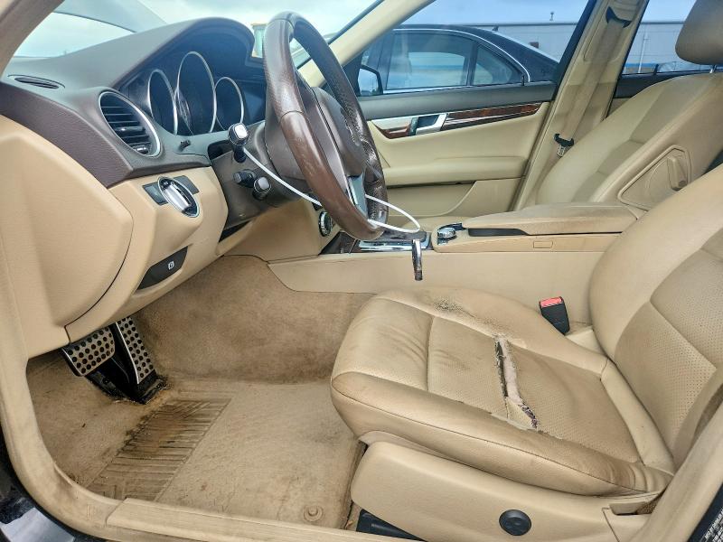2014 Mercedes-benz C მანქანა იყიდება აუქციონზე, vin: WDDGF8AB5EA940524, აუქციონის ნომერი: 62445116