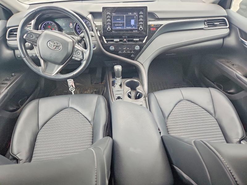 60039736 :رقم المزاد ، 4T1T11BK8MU023583 vin ، 2021 Toyota Camry مزاد بيع