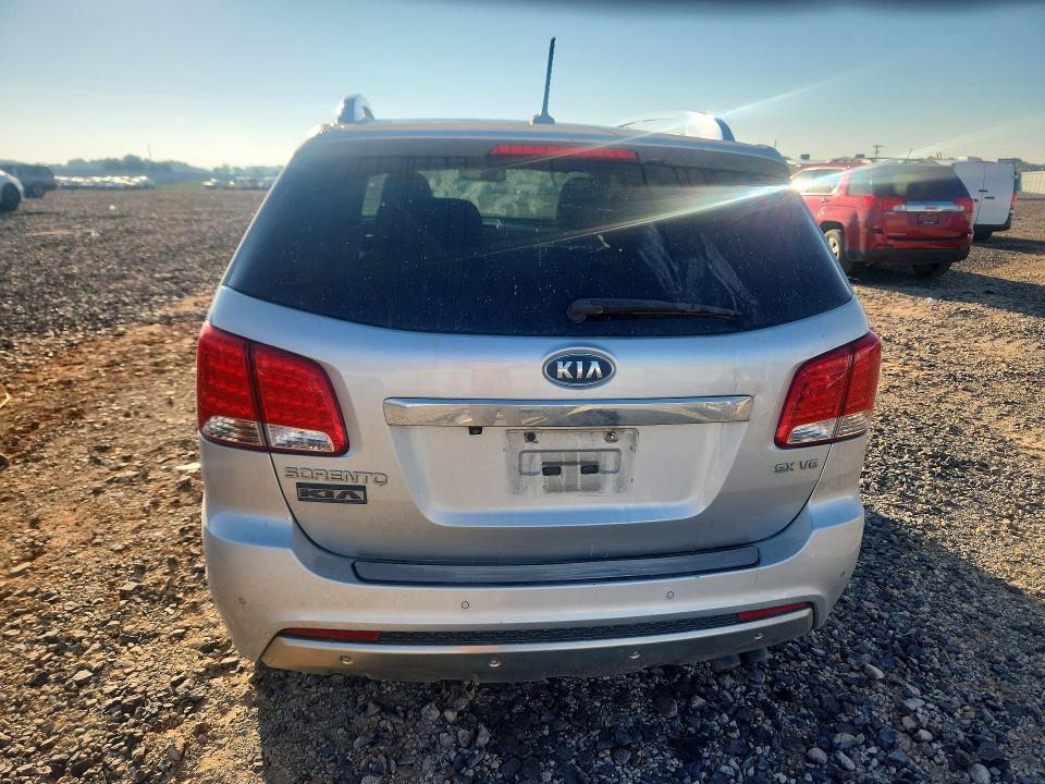60761406 :رقم المزاد ، 5XYKW4A22DG377590 vin ، 2013 Kia Sorento مزاد بيع