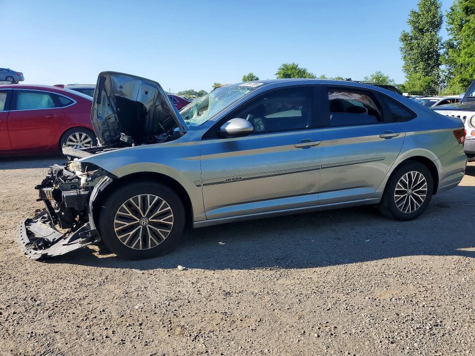 60667356 :رقم المزاد ، 3VWE57BU4KM270569 vin ، 2019 Volkswagen Jetta مزاد بيع