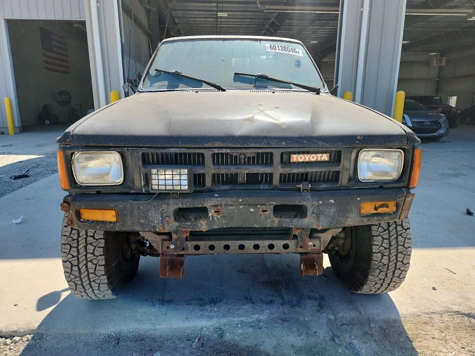 60138046 :رقم المزاد ، JT4RN63BXG0041531 vin ، 1986 Toyota Pickup مزاد بيع