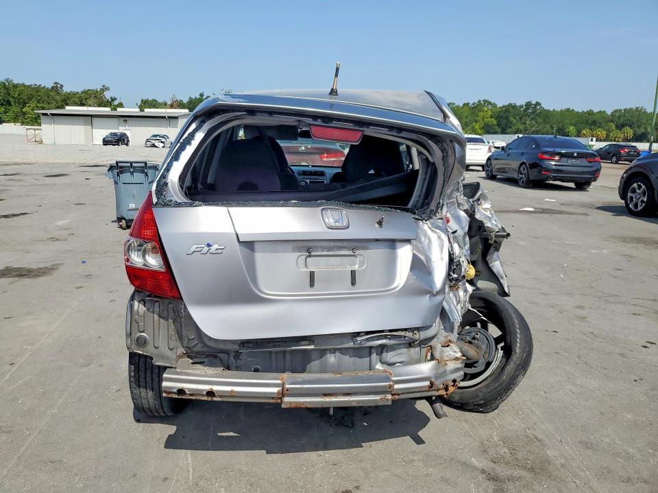 60780336 :رقم المزاد ، JHMGD38657S022232 vin ، 2007 Honda Fit مزاد بيع