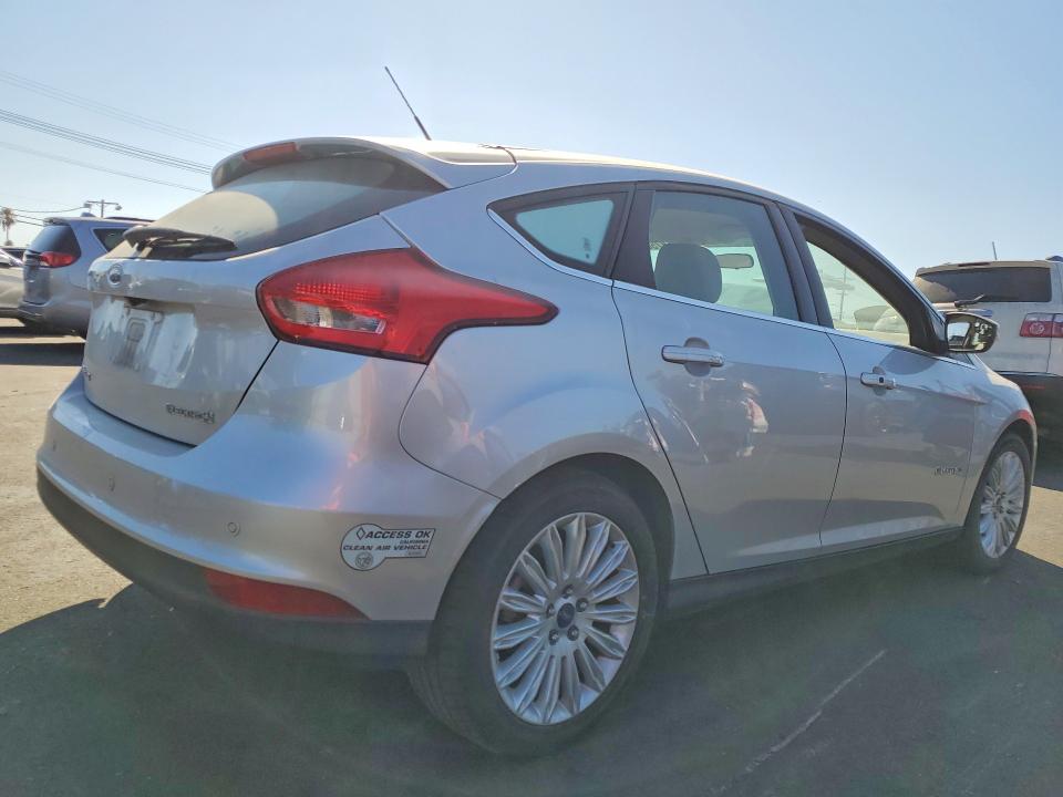 Продажа на аукционе авто 2016 Ford Focus, vin: 1FADP3R45GL380018, номер лота: 63358756