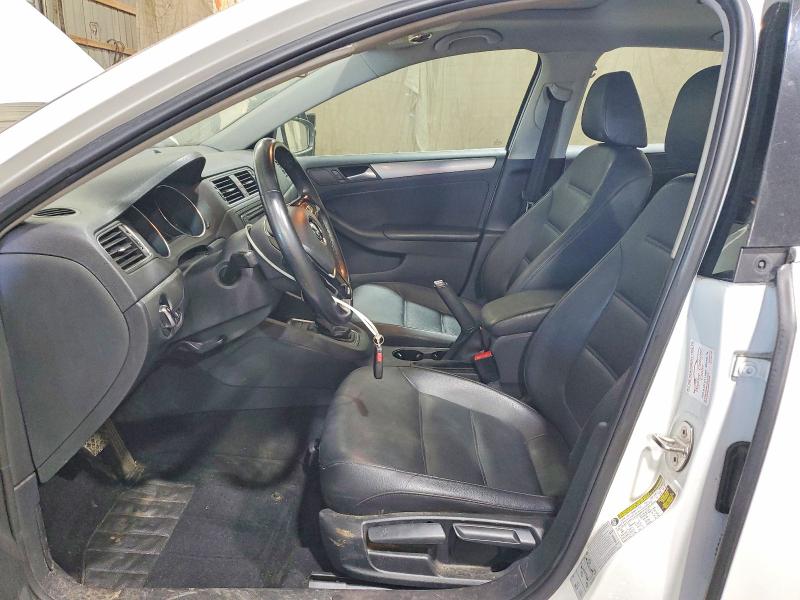 63173166 :رقم المزاد ، 3VWDB7AJ2HM295720 vin ، 2017 Volkswagen Jetta مزاد بيع