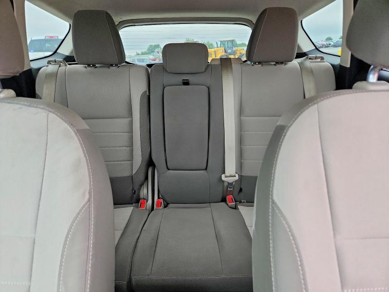 Продажа на аукционе авто 2016 Ford Escape, vin: 1FMCU0G98GUA98294, номер лота: 61395576