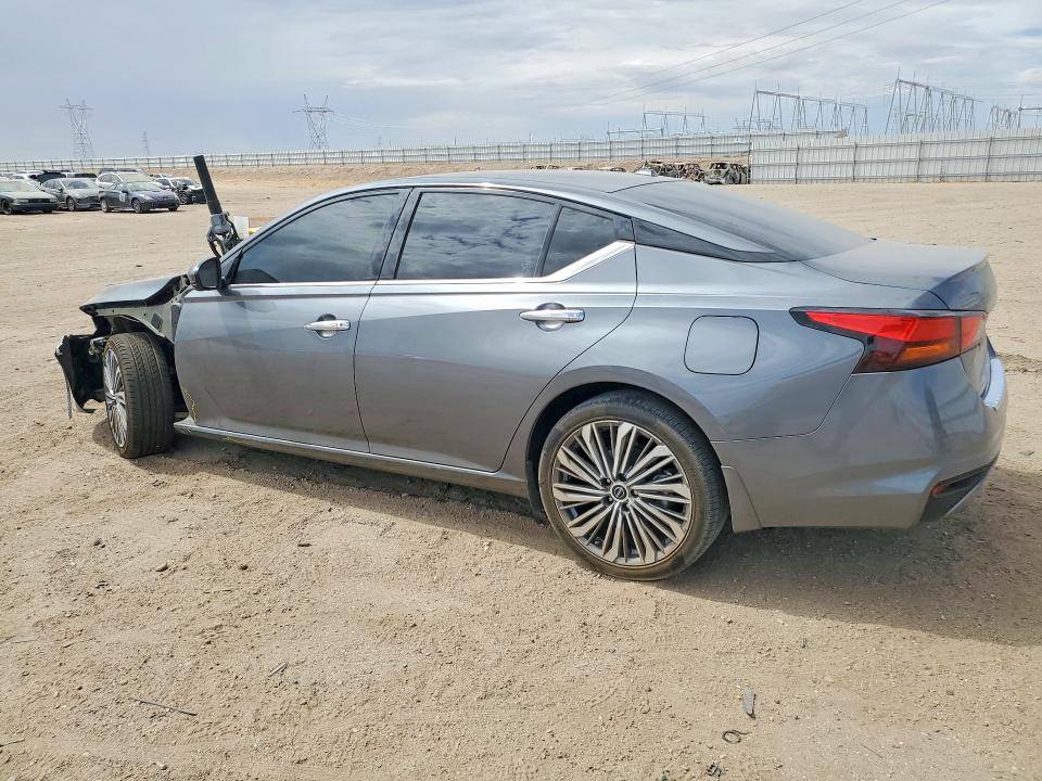 61758536 :رقم المزاد ، 1N4BL4EV1PN302105 vin ، 2023 Nissan Altima مزاد بيع