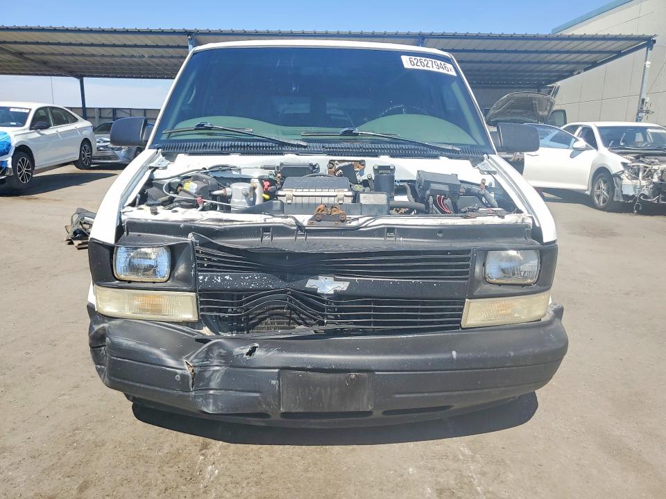 1998 Chevrolet Astro Van მანქანა იყიდება აუქციონზე, vin: 1GCDM19W8WB102694, აუქციონის ნომერი: 62627946