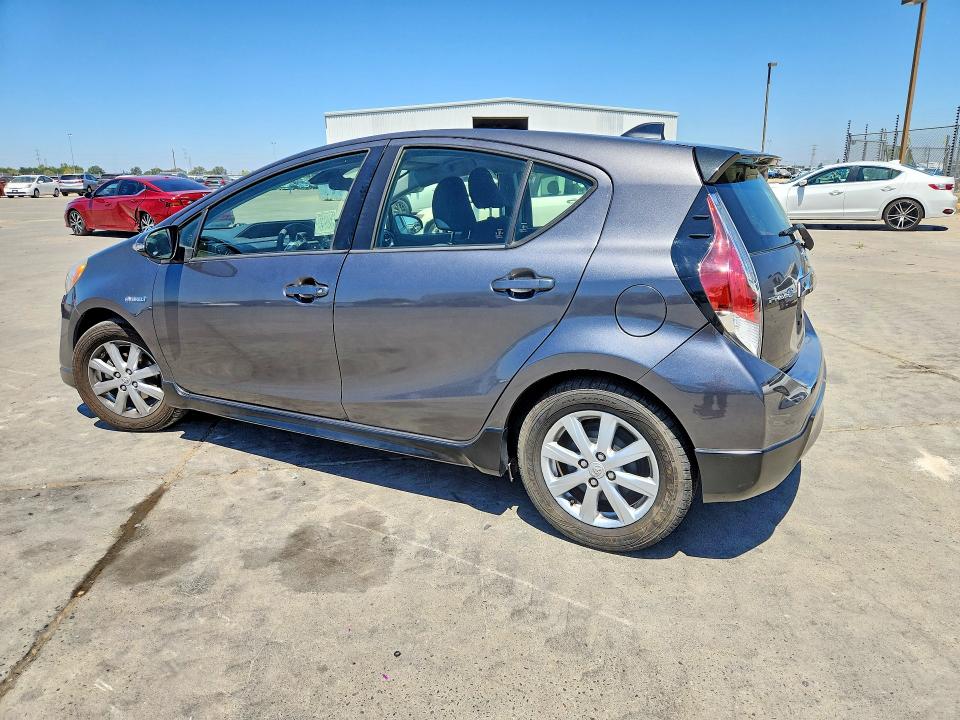 Продажа на аукционе авто 2017 Toyota Prius C, vin: JTDKDTB35H1597822, номер лота: 63610016