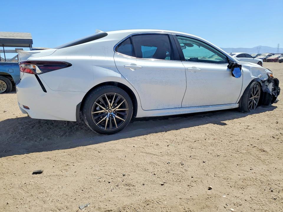 62879106 :رقم المزاد ، 4T1G11AK3RU921471 vin ، 2024 Toyota Camry مزاد بيع