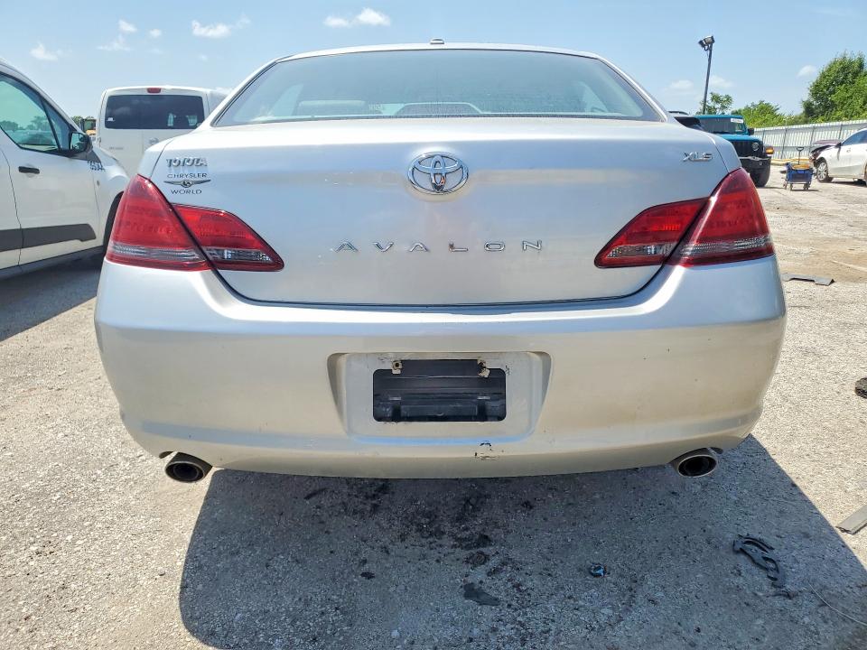 2010 Toyota Avalon მანქანა იყიდება აუქციონზე, vin: 4T1BK3DB3AU357839, აუქციონის ნომერი: 59585576