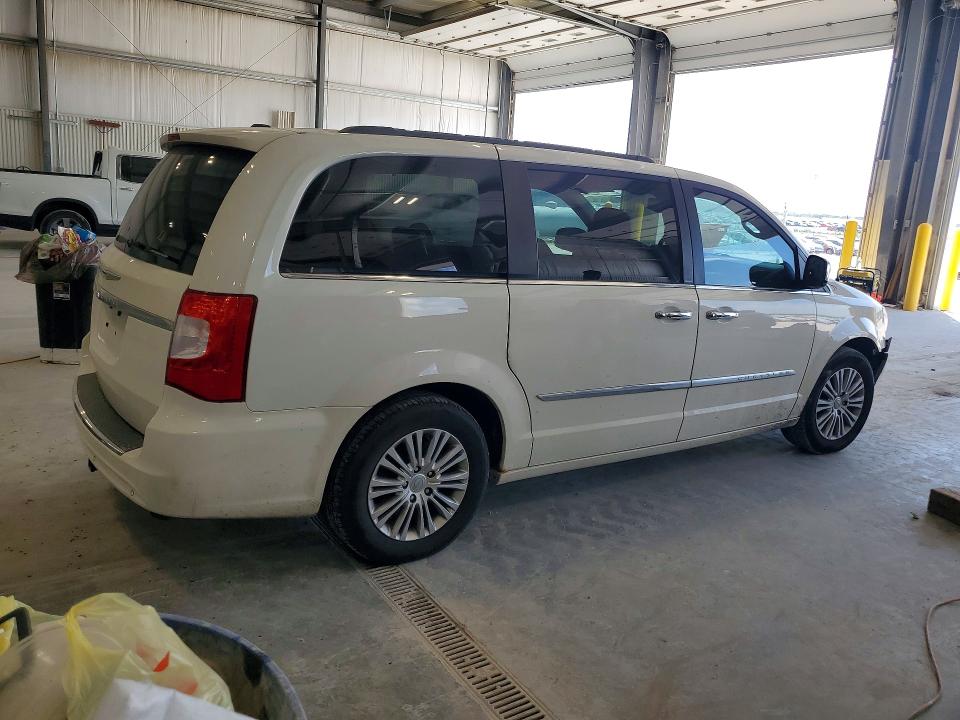 60855796 :رقم المزاد ، 2C4RC1CG7DR641722 vin ، 2013 Chrysler Town & Country مزاد بيع