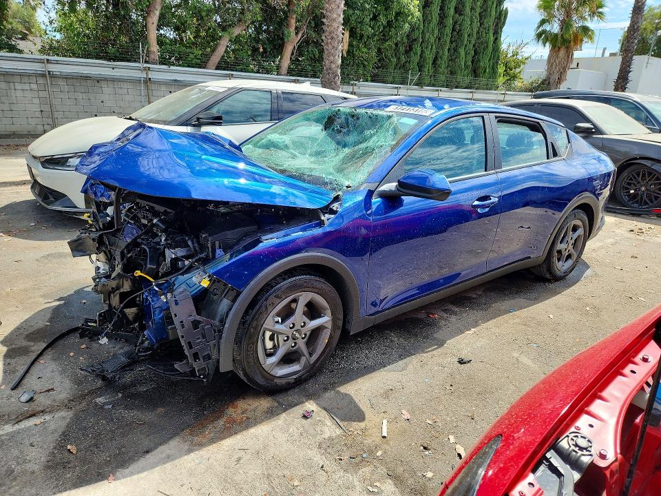 61711316 :رقم المزاد ، 3KPFT4DE4TE257317 vin ، 2026 Kia K4 مزاد بيع