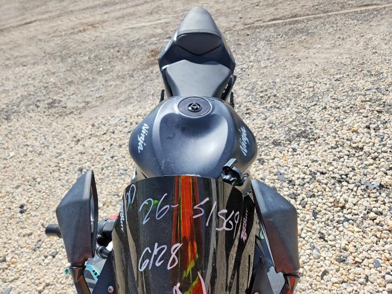 59681766 :رقم المزاد ، JKBZXJE13FA016180 vin ، 2015 Kawasaki Zx636 مزاد بيع