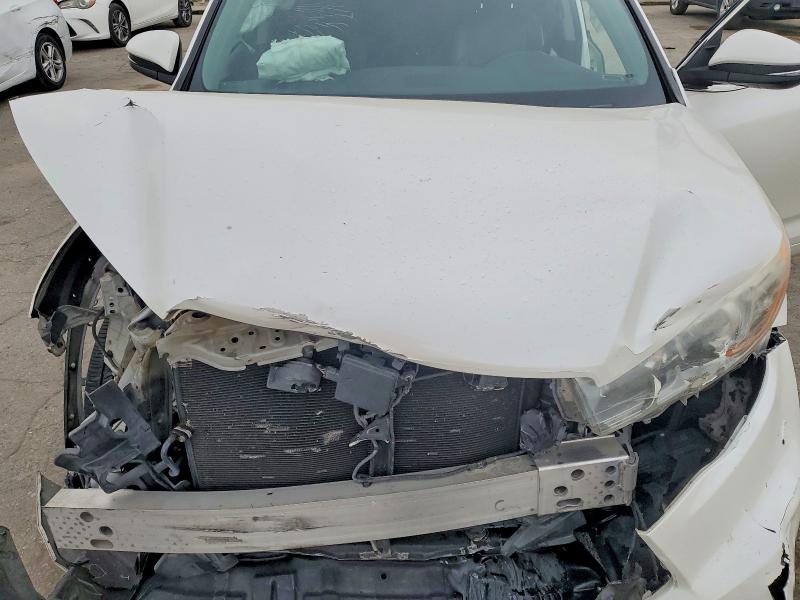 61115756 :رقم المزاد ، 5TDYKRFH7GS141282 vin ، 2016 Toyota Highlander مزاد بيع
