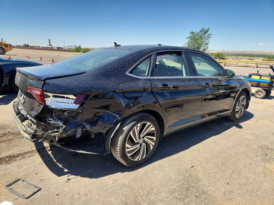 60791396 :رقم المزاد ، 3VWE57BU9MM027942 vin ، 2021 Volkswagen Jetta مزاد بيع