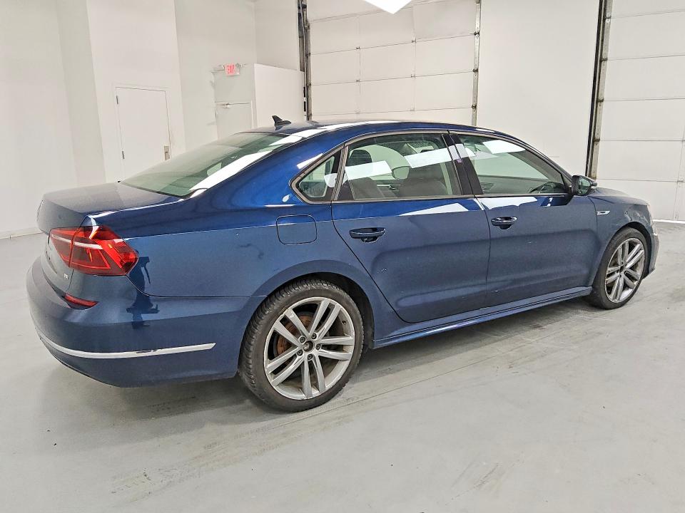 2018 Volkswagen Passat მანქანა იყიდება აუქციონზე, vin: 1VWAA7A33JC010327, აუქციონის ნომერი: 54903196